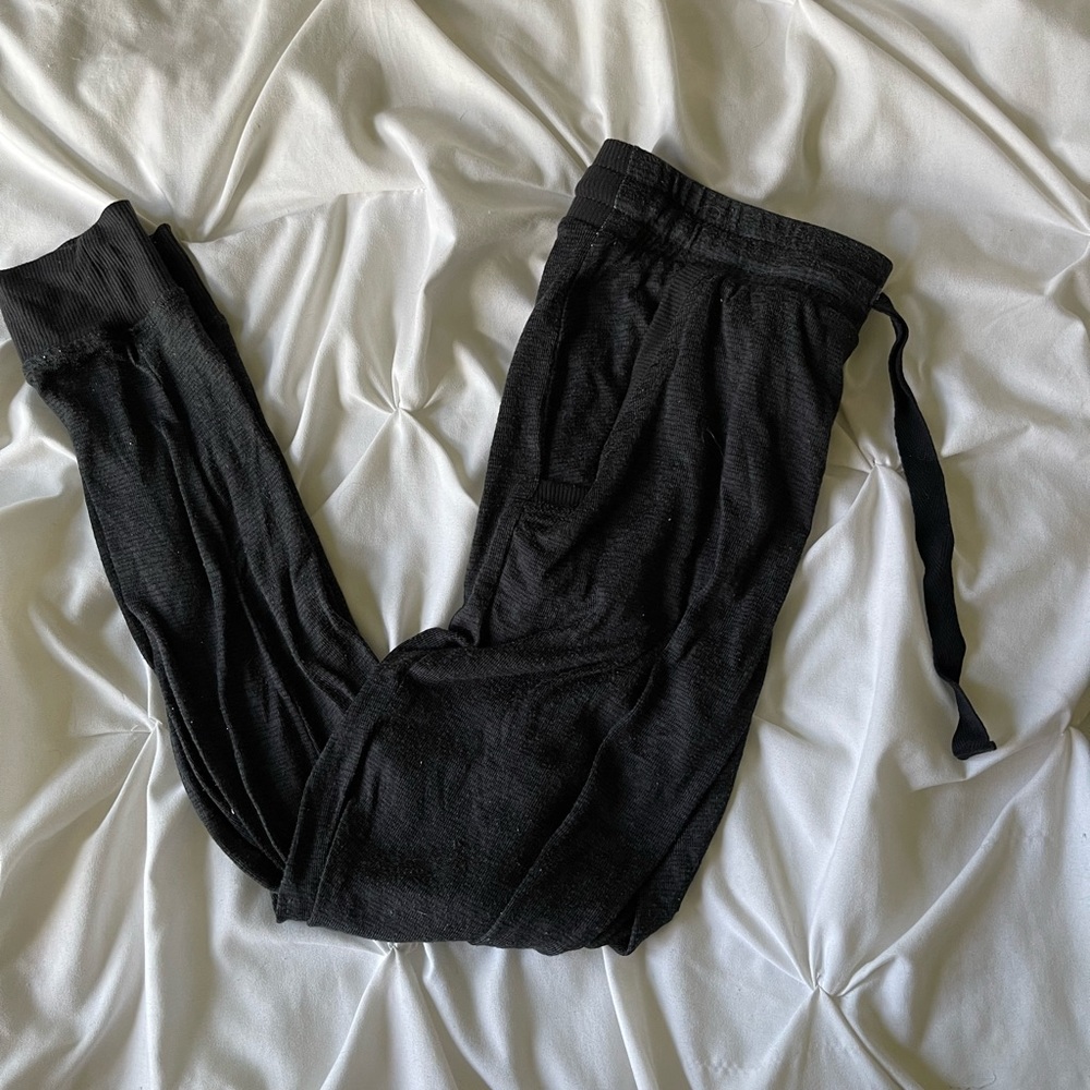 very soft leggings. barely worn